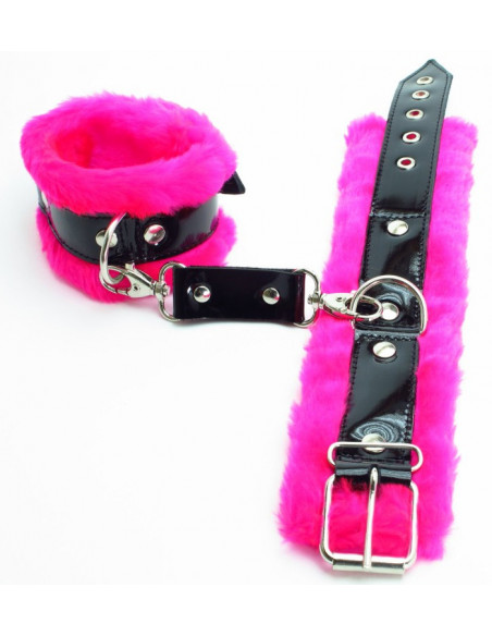 Оковы на ноги BDSM Light с розовым мехом и пряжками