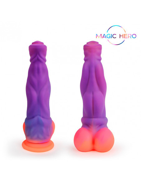 Светящийся в темноте фантазийный фаллоимитатор MAGIC HERO AMAZING TOYS 21,5х5,2 см