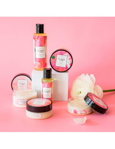 Массажное масло Pleasure Lab Delicate пионы и...