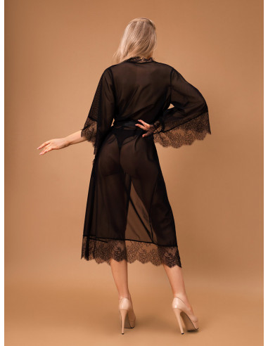 Элегантный пеньюар с отделкой кружевом шантильи...